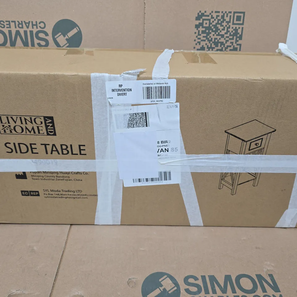 LIVING HOME SIDE TABLE – BOXED