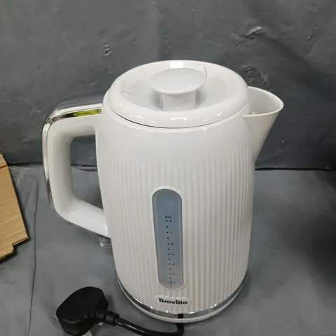 BREVILLE BOLD KETTLE - GREY