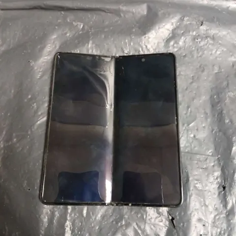 SAMSUNG GALAXY FOLDABLE SMARTPHONE - BLACK