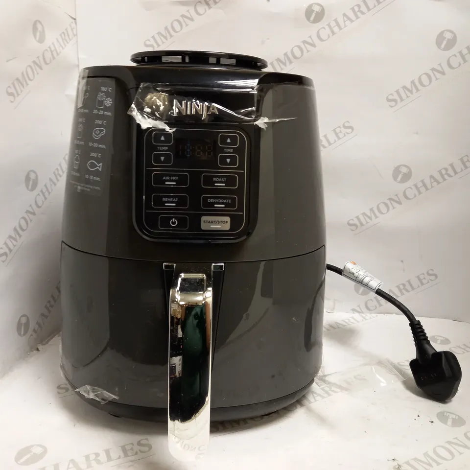 NINJA 3.8L AIR FRYER 