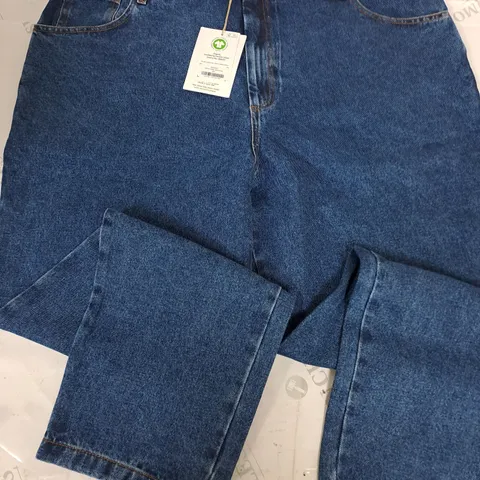 LUCY AND YAK DANA JEANS IN MID WASH BLUE - 40 R