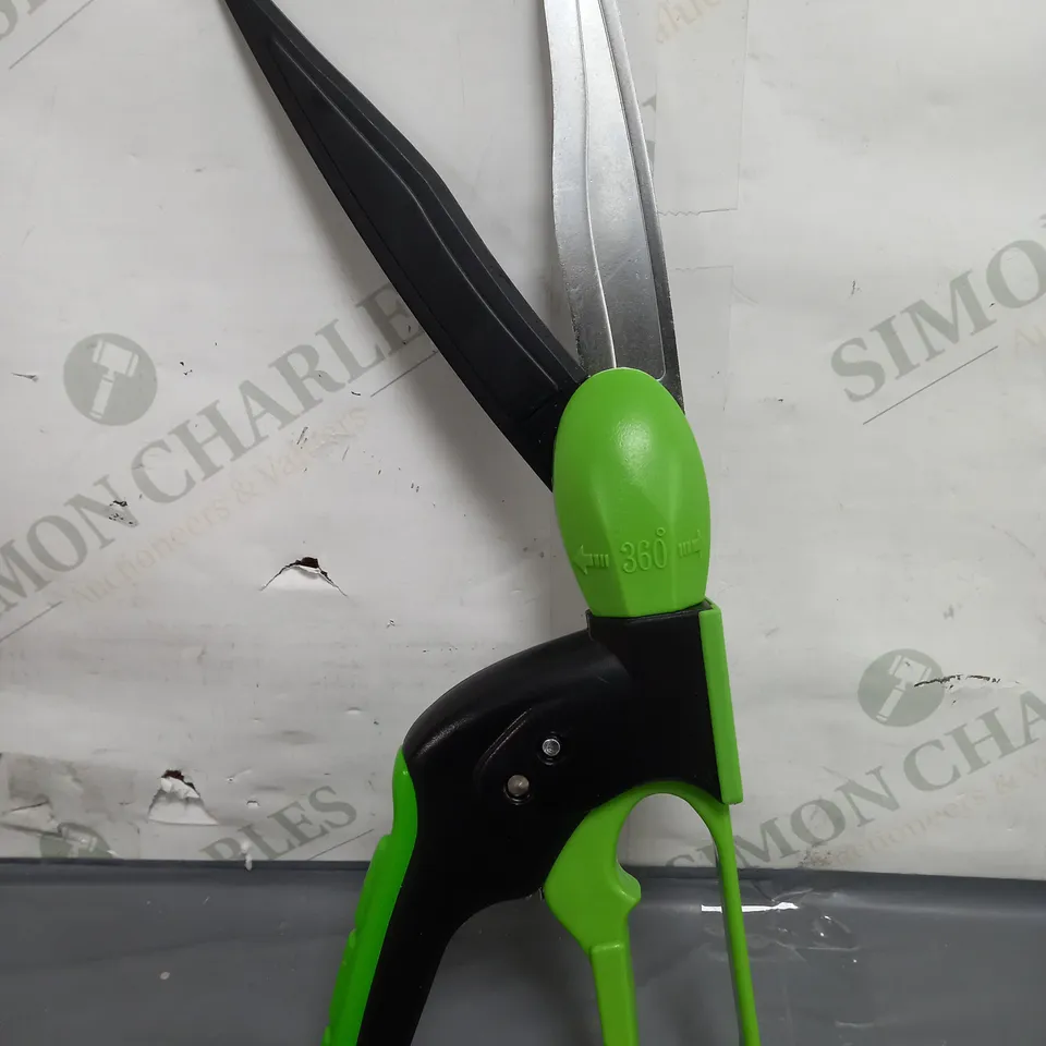 GRUMPY GARDENER ONE HANDED SHEARS