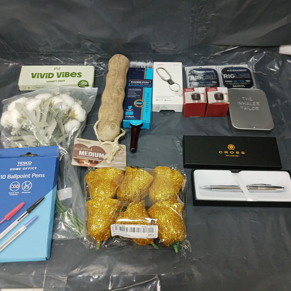 BOX OF APPROXIMATELY 8 ASSORTED ITEMS TO INCLUDE - AIR UP VARIETY PACK, GOOD WOOD MEDIUM PET, AND BALL POINT PENS ETC. 