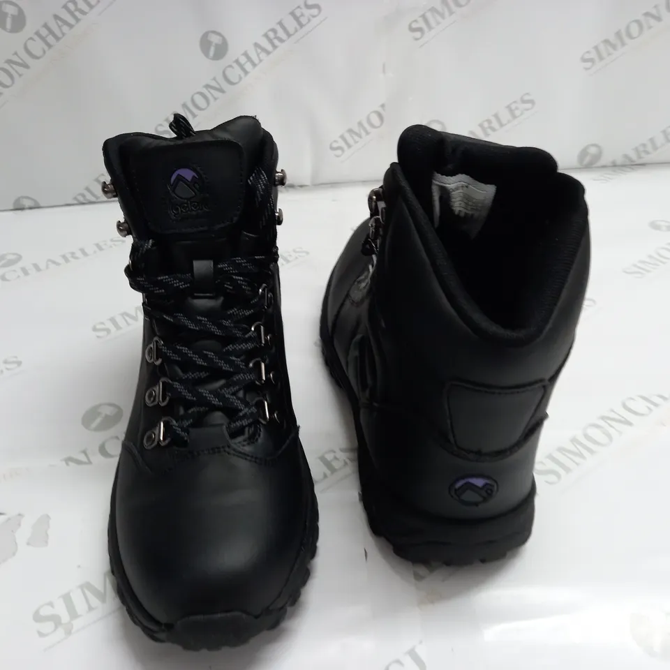 GELERT BLACK LEATHER WALKING BOOTS - UK 7