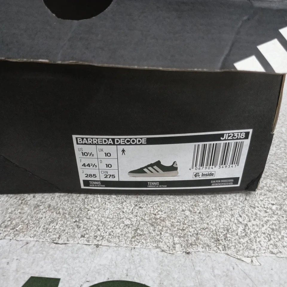 ADIDAS GREEN SNEAKERS WITH WHITE STRIPES, UK 10 (US 10.5) – BOXED