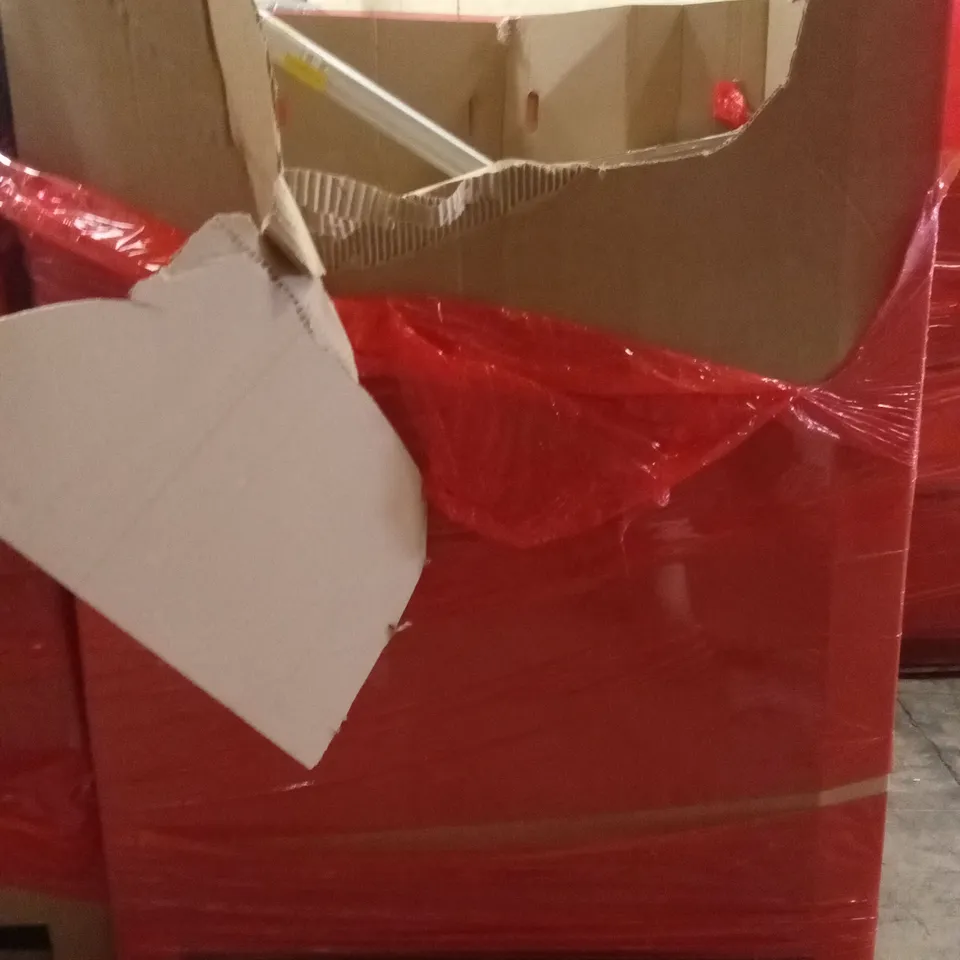 PALLET OF ASSORTED HOUSEHOLD GOODS AND PRODUCTS TO INCLUDE;CLOUDY MIRROR,STROLLER, SLEEPING BAG