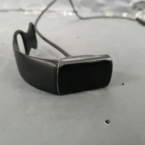 FITBIT CHARGE 5