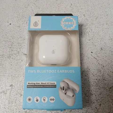 TWS BLUETOOTH EARBUDS WITH CHARGING CASE 