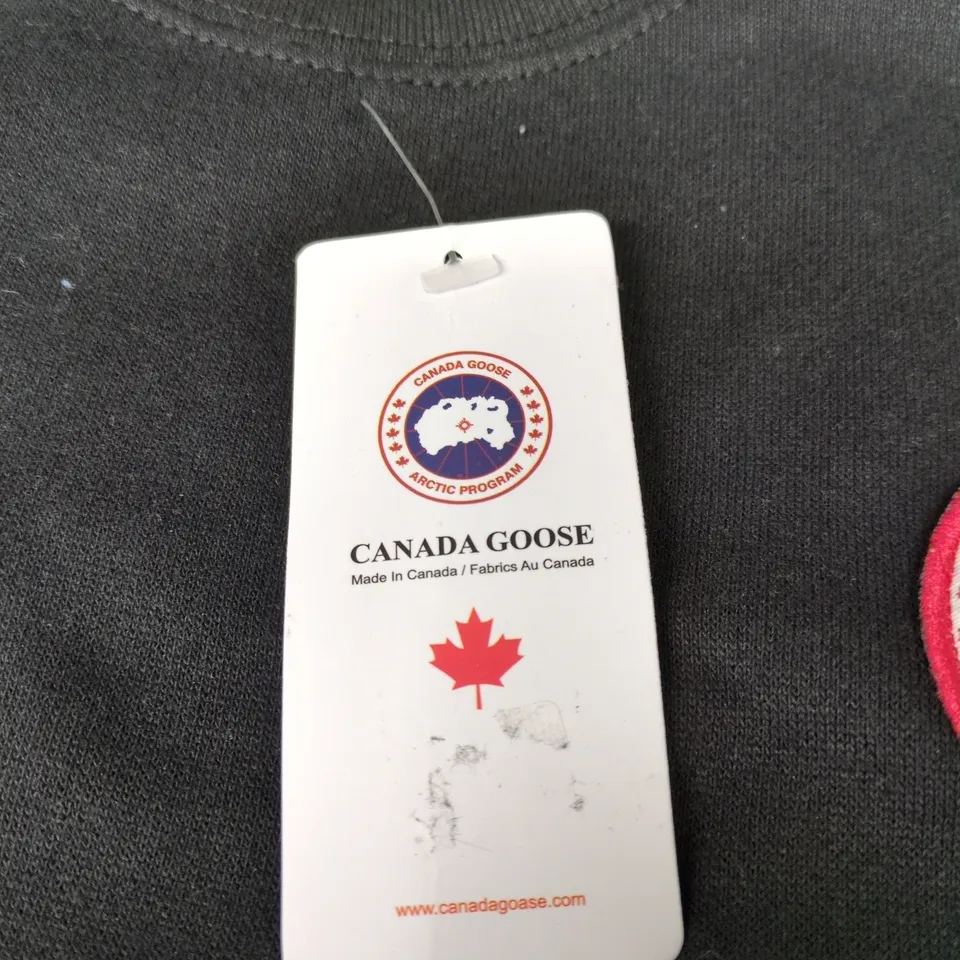 CANADA GOOSE BLACK SWEAT SUIT TOP AND BOTTOM SIZE MEDIUM WITH TAGS