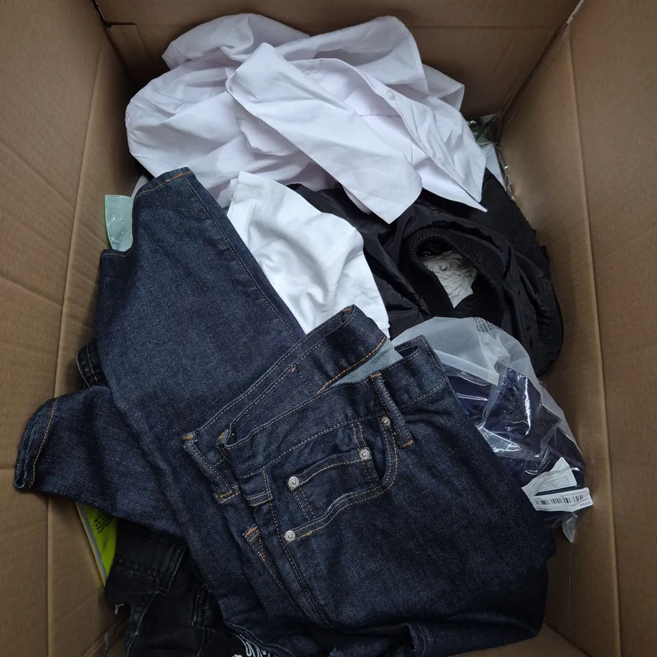 LARGE BOX OF APPROXIMATELY 25 ASSORTED CLOTHING ITEMS IN VARIOUS COLOURS, STYLES AND SIZES - COLLECTION ONLY