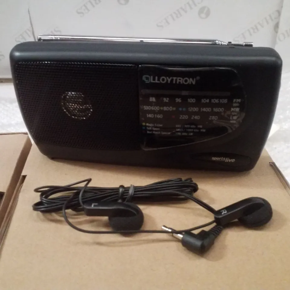 BOXED LLOYTRON AM/FM/LW SPORTS RADIO