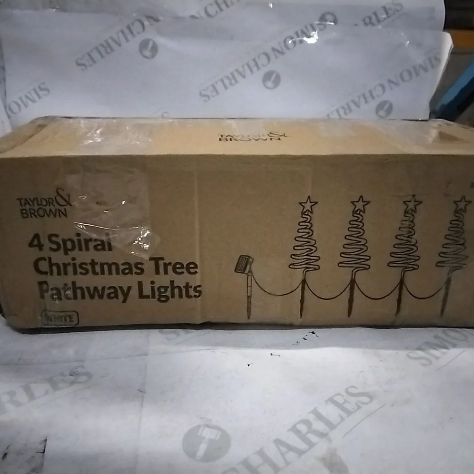 BOXED TAYLOR & BROWN 4 SPIRAL CHRISTMAS TREE PATHWAY LIGHTS (SET OF 4)