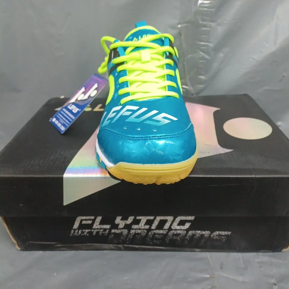BOXED PAIR OF LEFUS TABLE TENNIS SHOES IN GREEN/BLUE SIZE UK 8