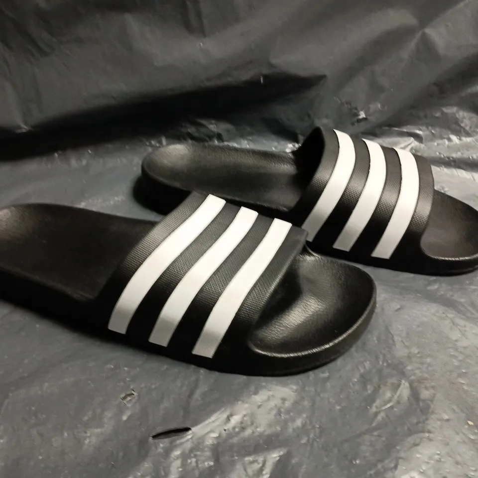 ADIDAS SLIDES – BLACK WITH WHITE STRIPES SIZE 11