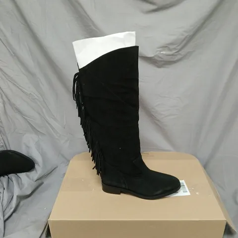 SEUDE BOOT WITH FRINGE BLACK SIZE UK 5
