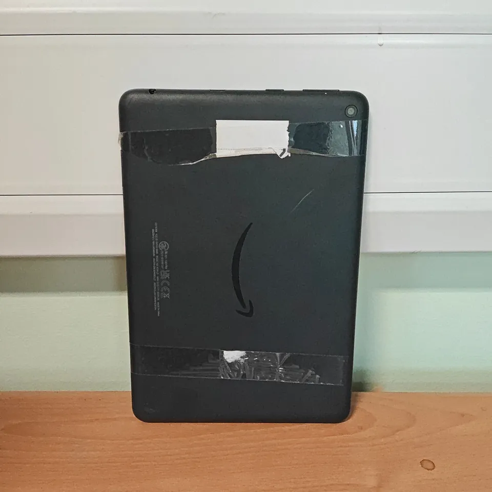 UNBOXED AMAZON KINDLE 32GB TABLET - K72LL3