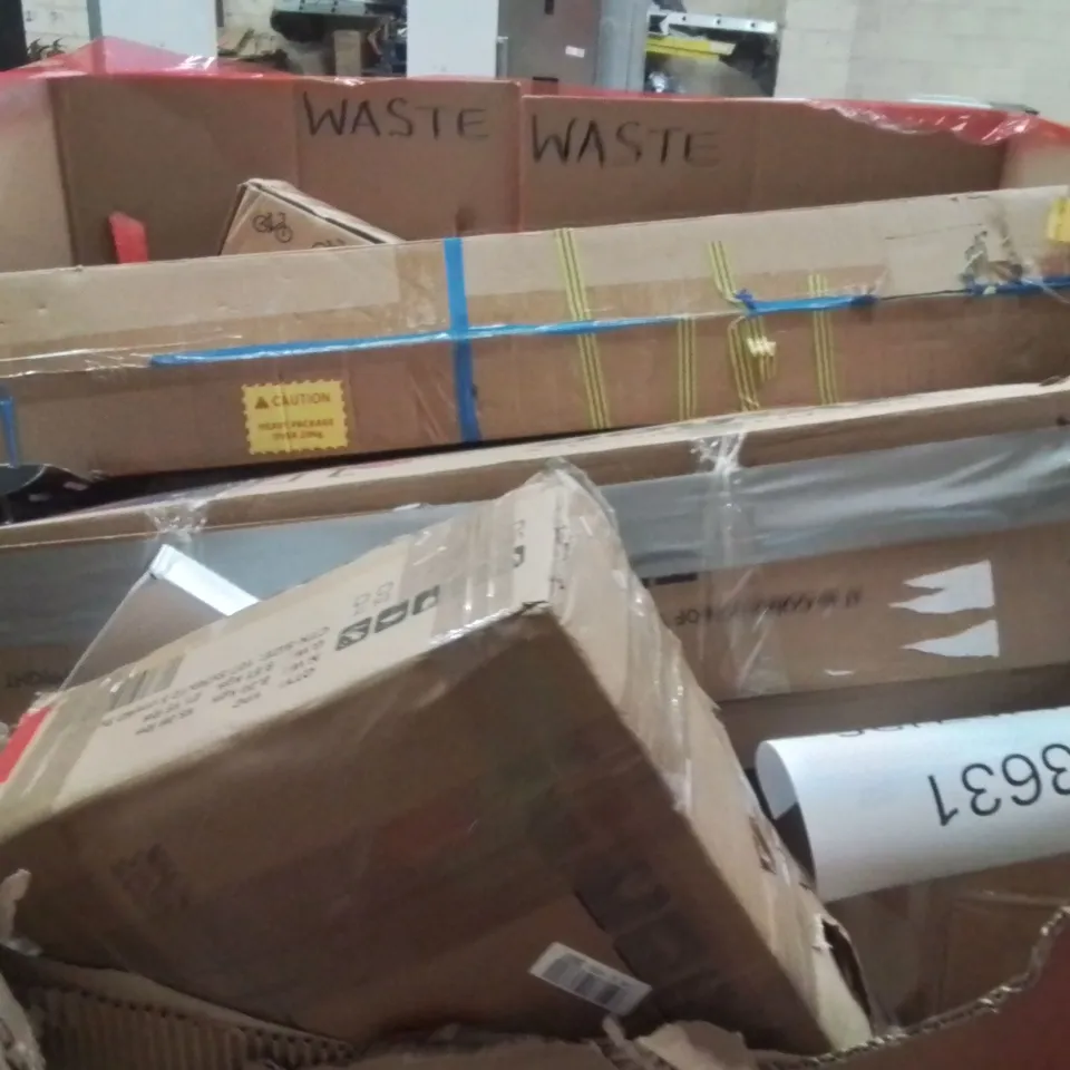 PALLET OF ASSORTED HOUSEHOLD GOODS AND PRODUCTS TO INCLUDE;DINING SET PLATES,PLAYPEN,PRIVACY SCREEN 