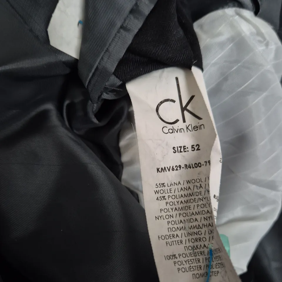 CALVIN KLEIN NAVY SUIT JACKET & TROUSERS - UK 42 (EU 52)