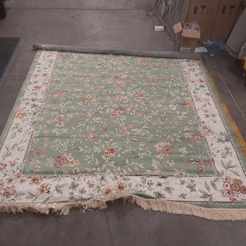 QUALITY TUFTED GREEN RUG - 195 x 300cm