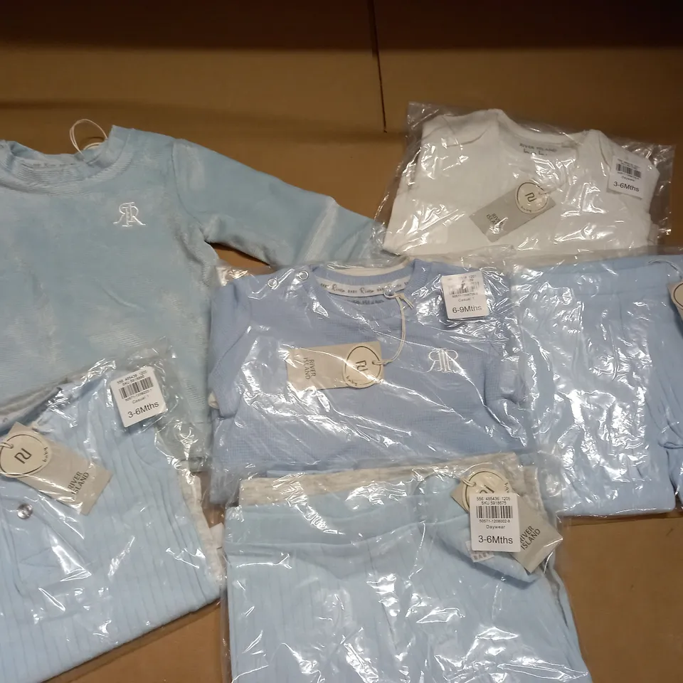 LOT OF APPROX 5 RIVER ISLAND BABY CLOTHING ITEMS - 3-6/6-9 MONTHS
