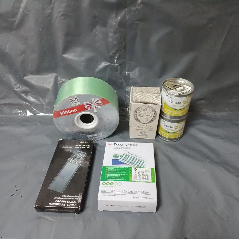 BOX OF APPROXIMATELY 15 ASSORTED HOUSEHOLD ITEMS TO INCLUDE AIR FUMIGATORS, DECORATIVE RIBBON AND AN INTERCHANGEABLE TOOL SET