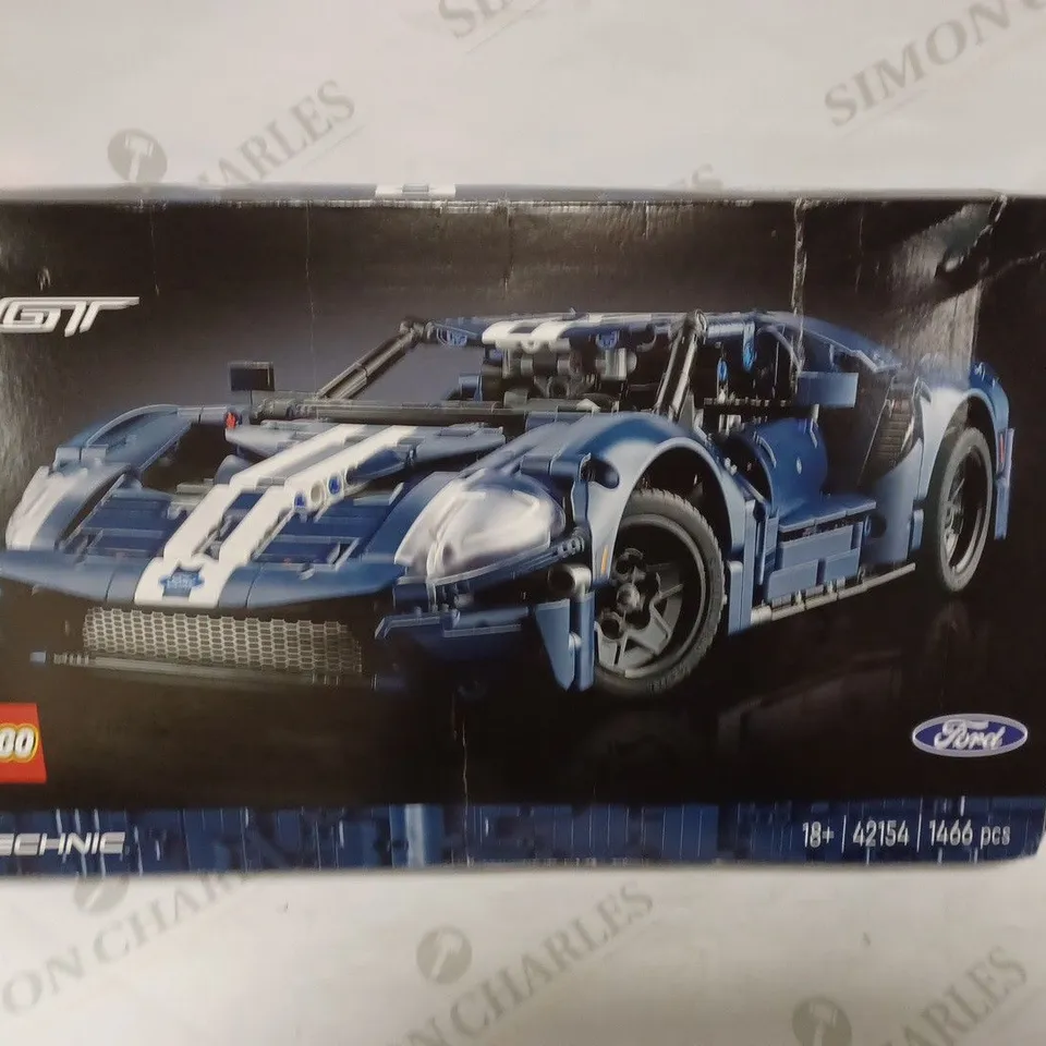 SEALED LEGO 2022 FORD GT - 42145