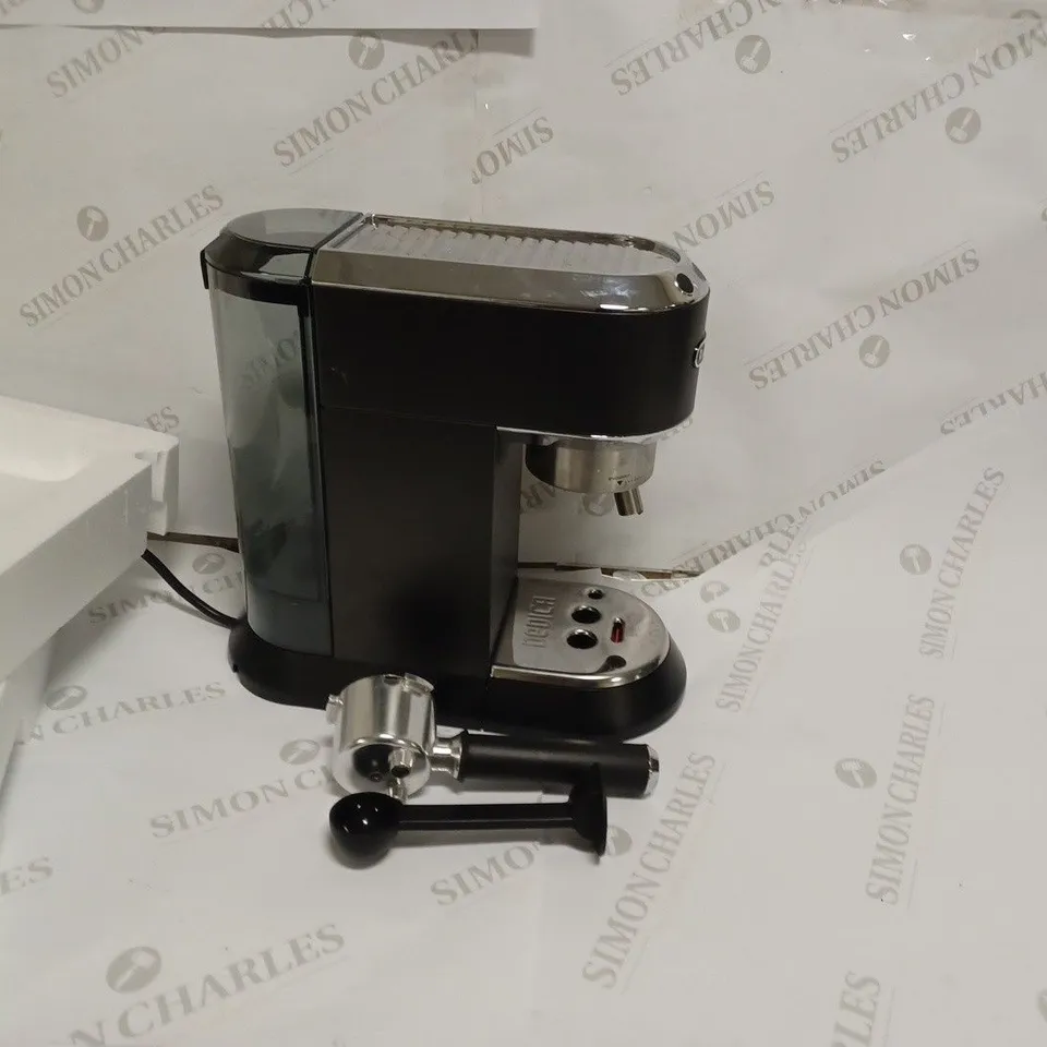 DE'LONGHI DEDICA COFFEE MACHINE