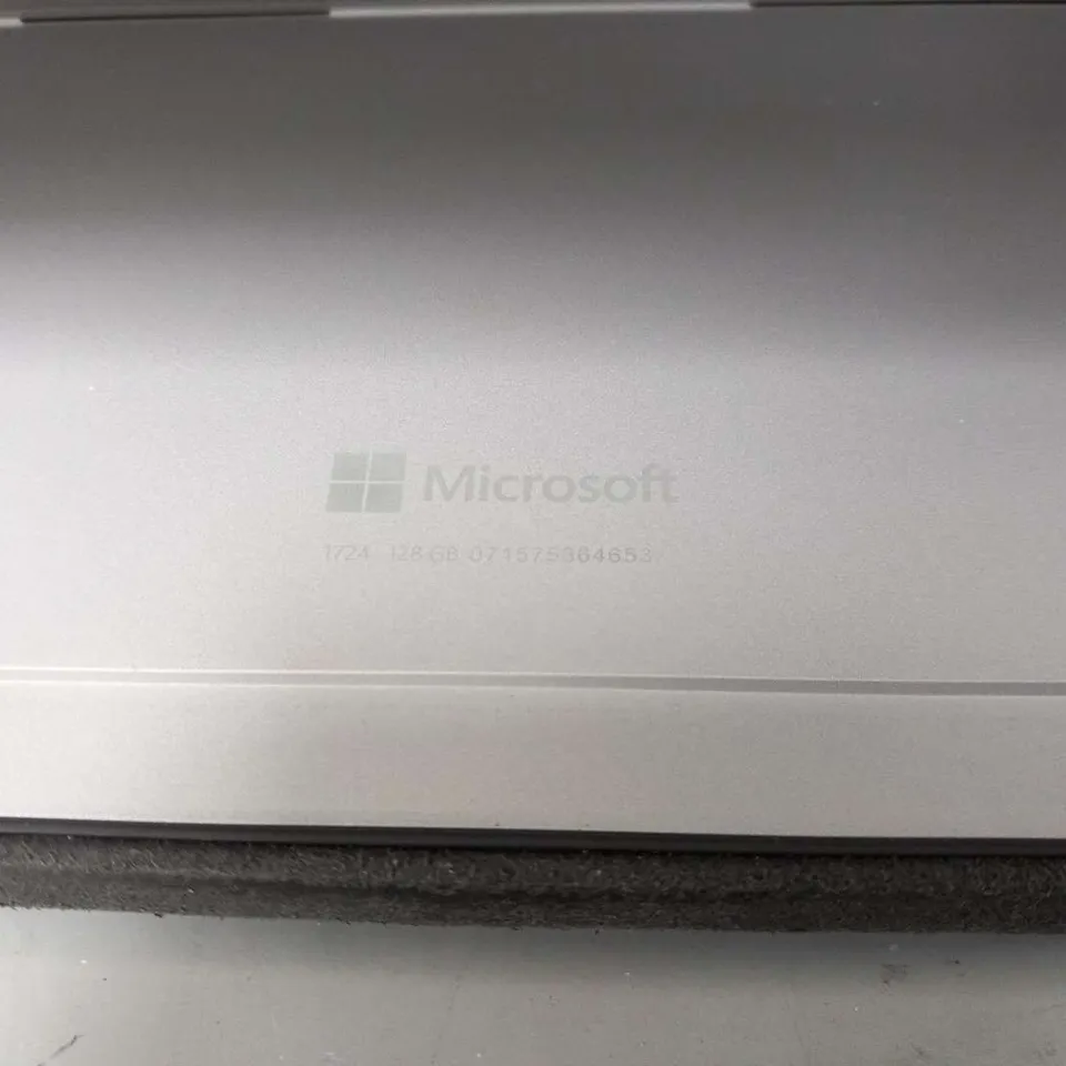 MICROSOFT SURFACE PRO 4 128GB 1724