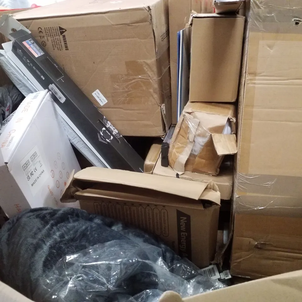 PALLET CONTAINING ASSORTED PRODUCTS INCLUDING MULTIFUNCTIONAL PUSH-UP BOARD, CERVICAL MASSAGE PILLOW, LEGO TECHNIC FAST&FURIOUS & WILSON BLADE PADDLE RACKET