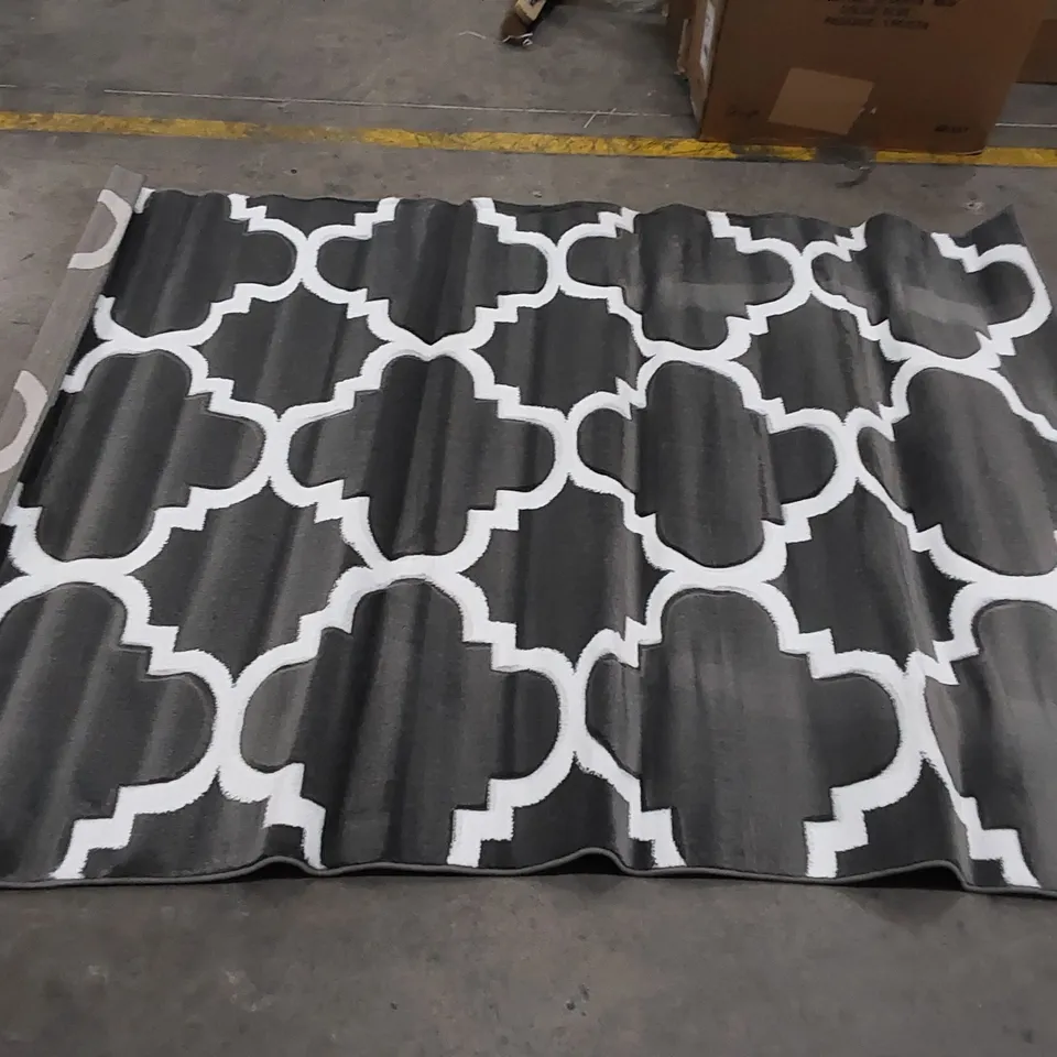 MODERN TRENDZ RUG - GREY // SIZE: 160 X 220cm