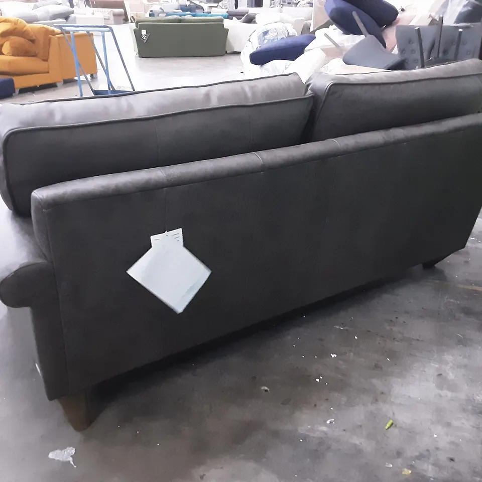 QUALITY BRITISH MADE LOUNGE Co GREY LEATHER THREE SEATER SOFA ON LIGHT WOODEN FEET 