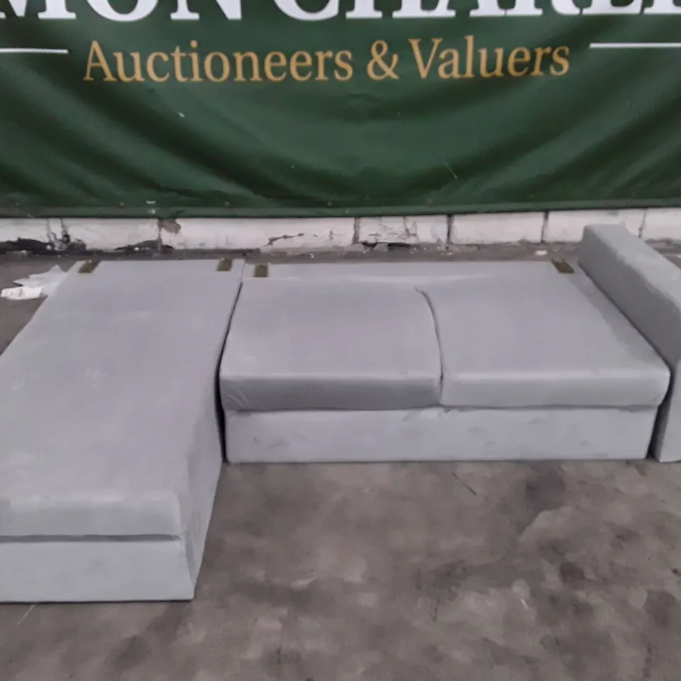 QUALITY DESIGNER MITZI 2-PIECE VELVET SORNER SOFA - LIGHT GREY VELVET (INCOMPLETE)