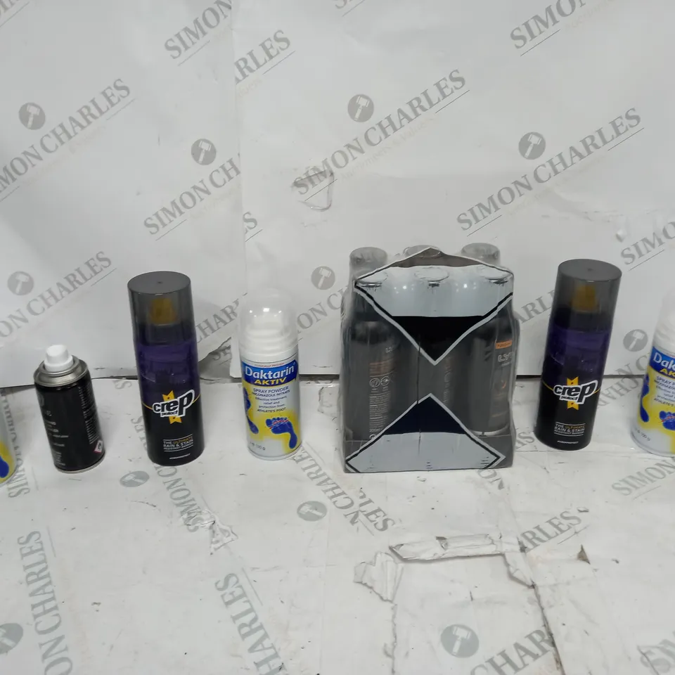 APPROXIMATELY 15 ASSORTED AEROSOLS TO INCLUDE LYNX DARK TEMPTATIONS SHOWER GEL, CREPE PROTECT, AND DAKTARIN AKTIV ETC. 