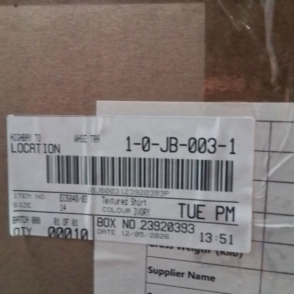 BOXED BRAND NEW APPROXIMATELY 10 JD WILLIAMS IVORY TEXTURED SHIRT SIZE 14