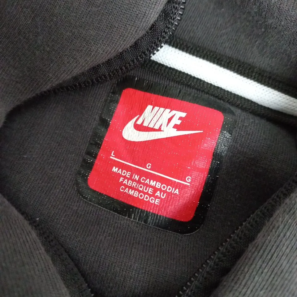 NIKE LIFE OF SYN ZIP HOODIE IN BLACK/GREY - LARGE