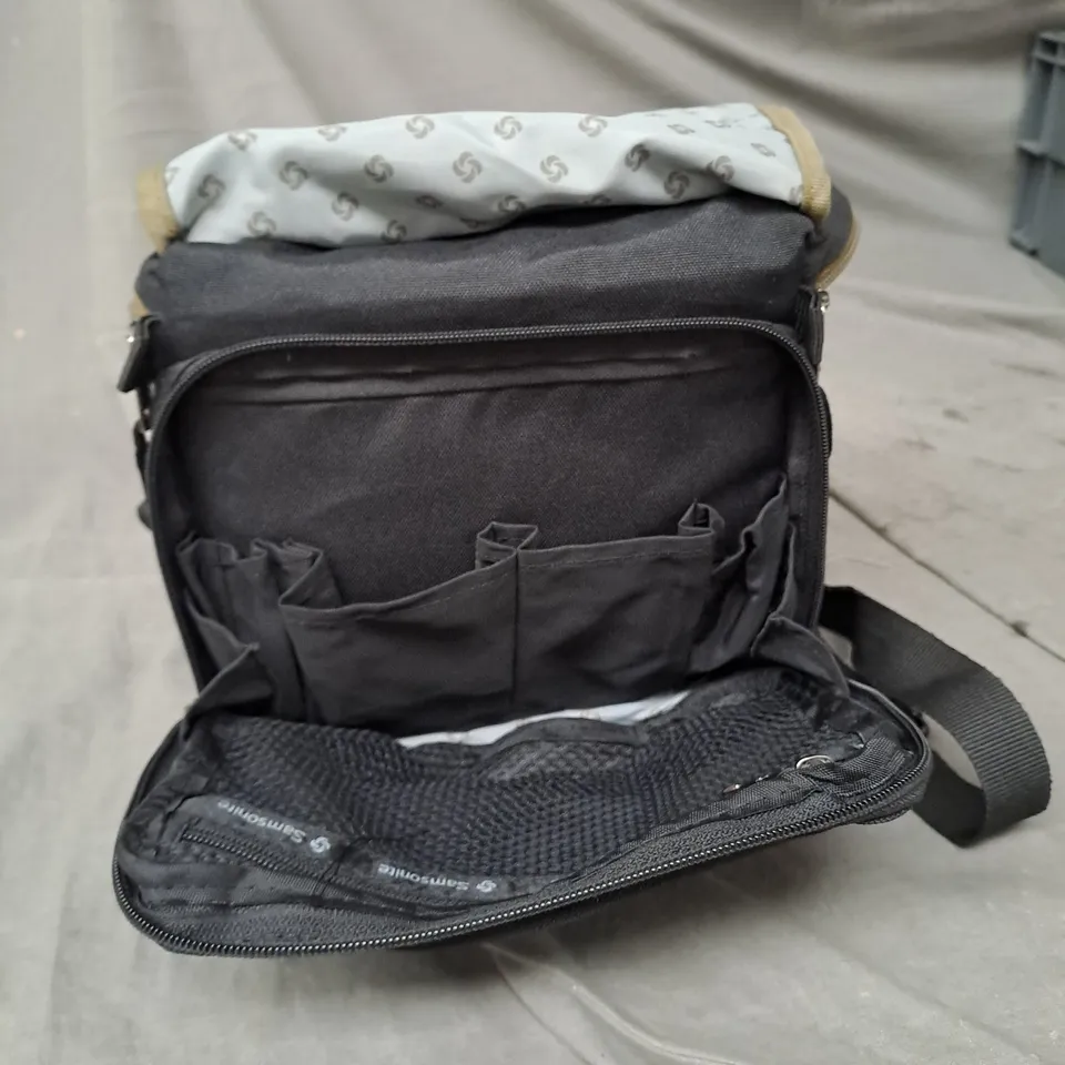 SAMSONITE TREKKING CAMERA HIKING BAG - BLACK AND GREEN