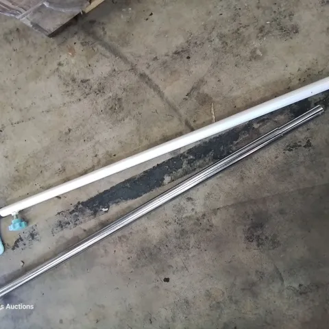 PALLET OF STAND PARTS CHROME & WHITE METAL