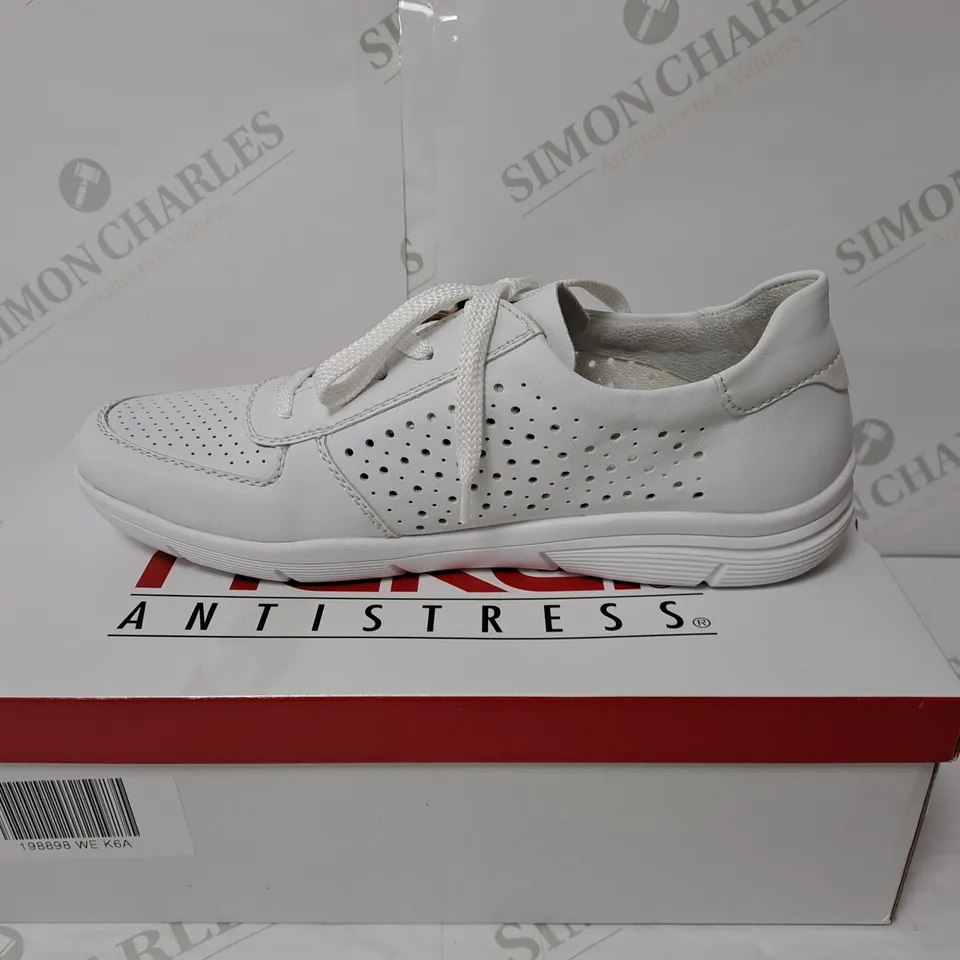 BOXED PAIR OF RIEKER ANTISTRESS SHOES - WHITE // SIZE: 40 EU
