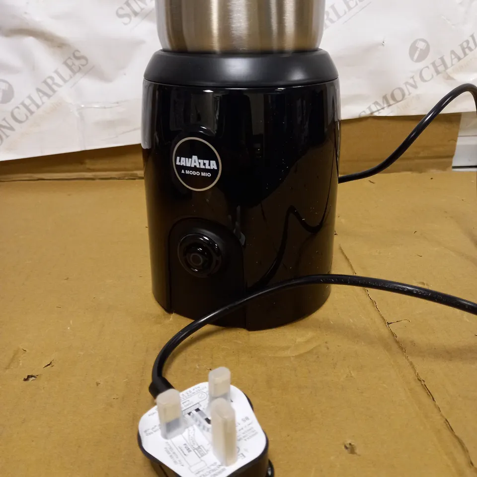 LAVAZZA A MODO MIO MILK UP FROTHER