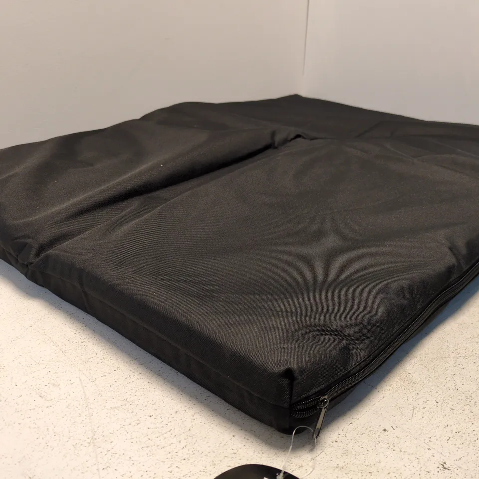 NIGHT ZONE WATERPROOF PET BED – BLACK, 70X95CM (+5CM)