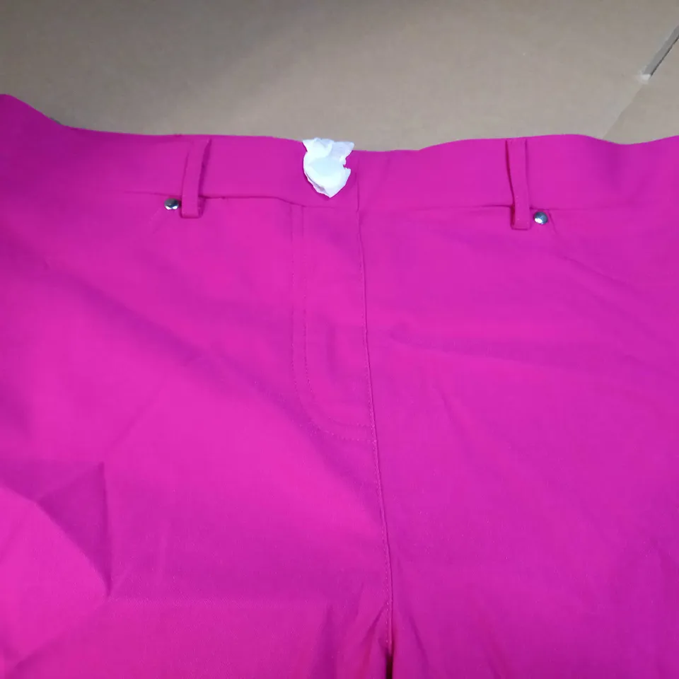 ROMAN HOT PINK STRETCH SHORTS - SIZE 12