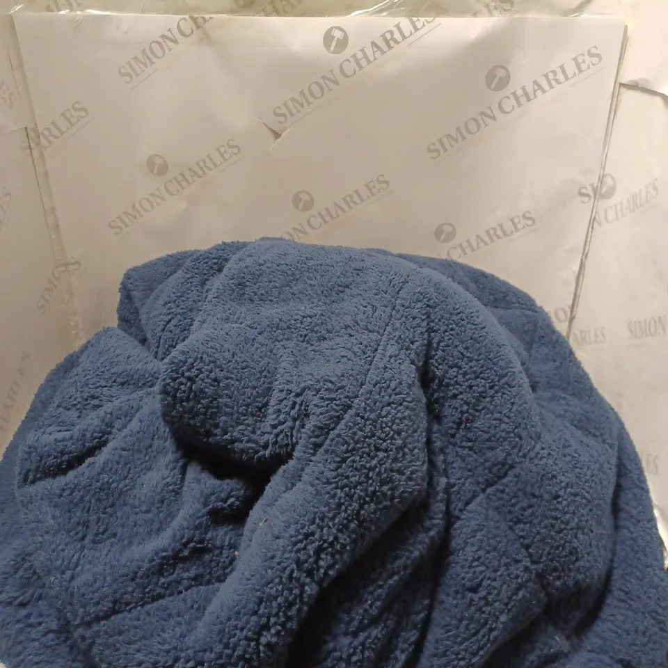 SLEEPDOWN WEIGHTED GRAVITY BLANKET IN NAVY