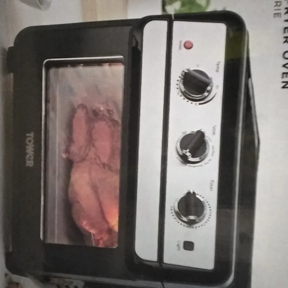 BOXED 22L VORTX TOWER AIR FRYER OVEN 