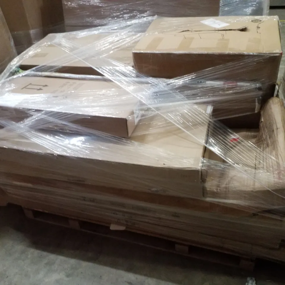 PALLET CONTAINING ASSORTED FLATPACK FURNITURE PARTS
