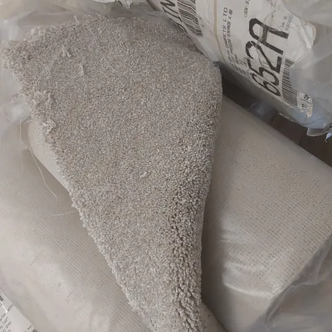 ROLL OF QUALITY FIRST IMPRESSIONS PEACEFUL CARPET - APPROXIMATELY 2 x 5m