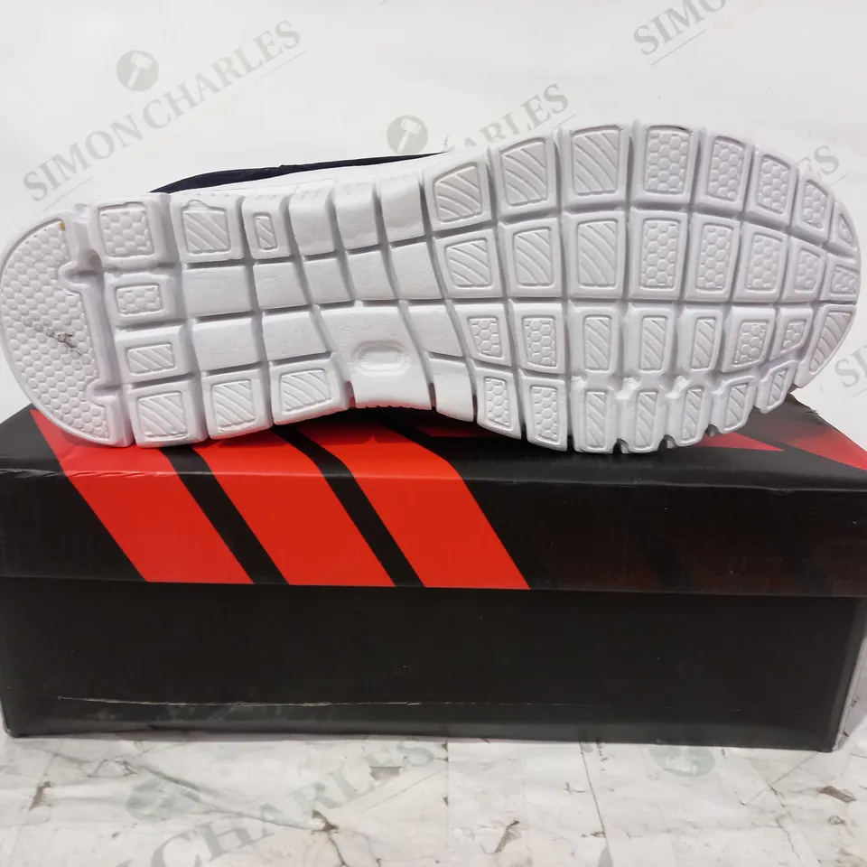 BOXED PAIR OF DEK VELCRO STRAP SHOES IN NAVY SIZE 11