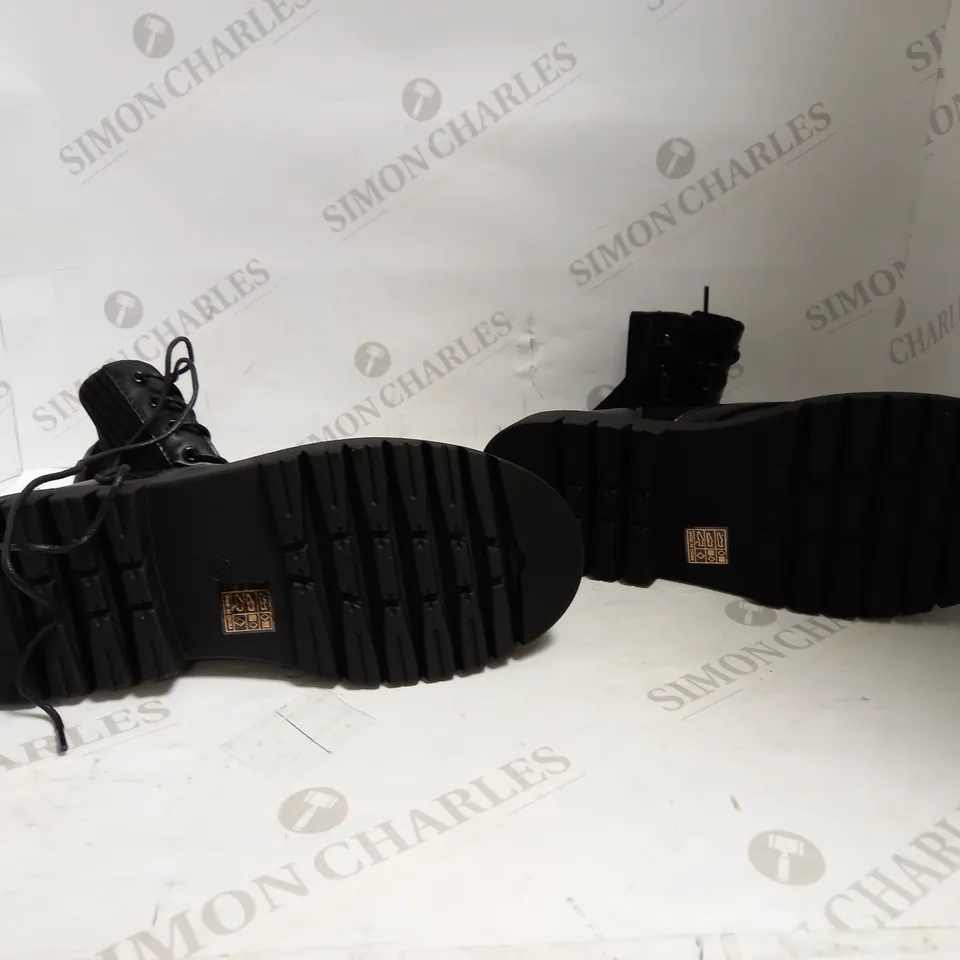 TRUFFLE COLLECTION BLACK LACE UP BOOTS - SIZE 6 