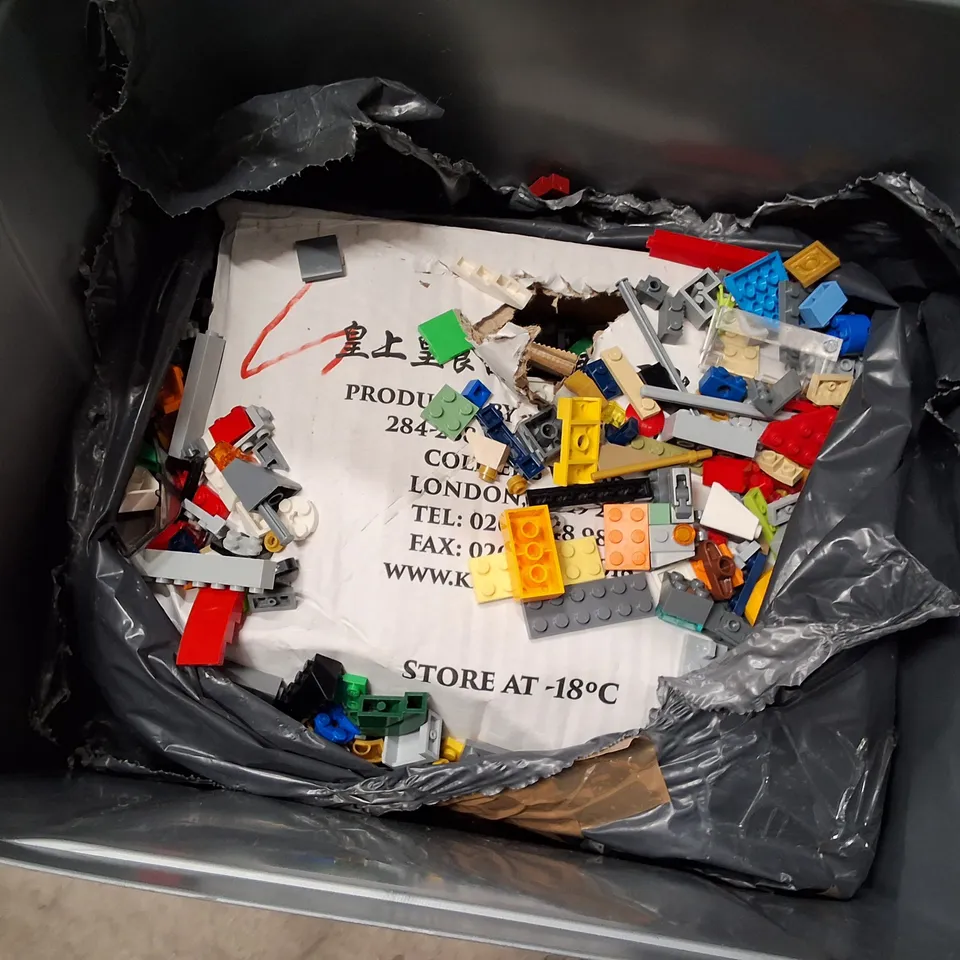 BIN CONTAINING ASSORTED LEGO PIECES