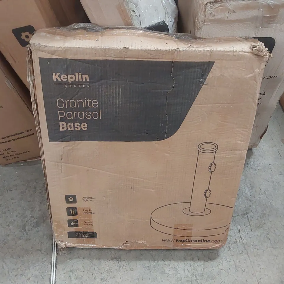 BOXED KEPLIN GRANITE PARASOL BASE 