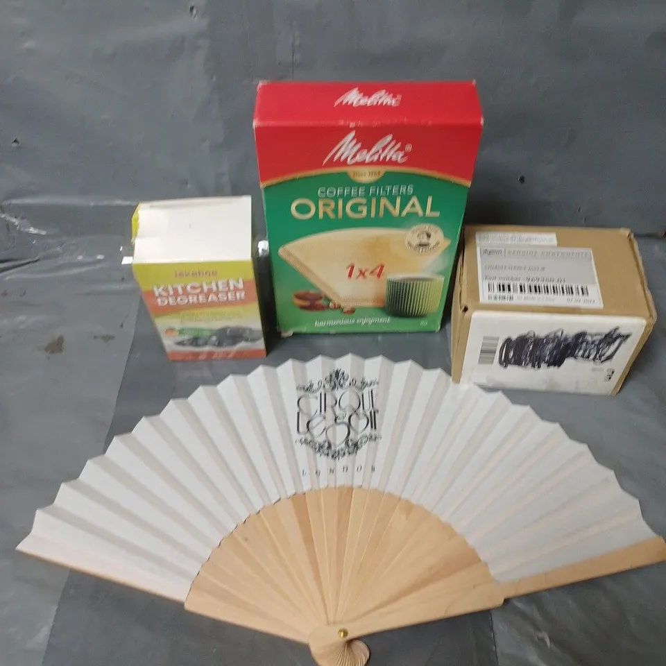 APPROXIMATELY 15 HOUSEHOLD ITEMS TO INCLUDE COFFEE FILTERS, KITCHEN DESCALER AND DYSON CHARGING ASSEMBLY